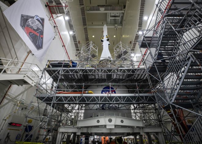 Cuatro astronautas fueron elegidos en 2023 para ver partes nunca vistas de la Luna. La espera está llegando a su fin